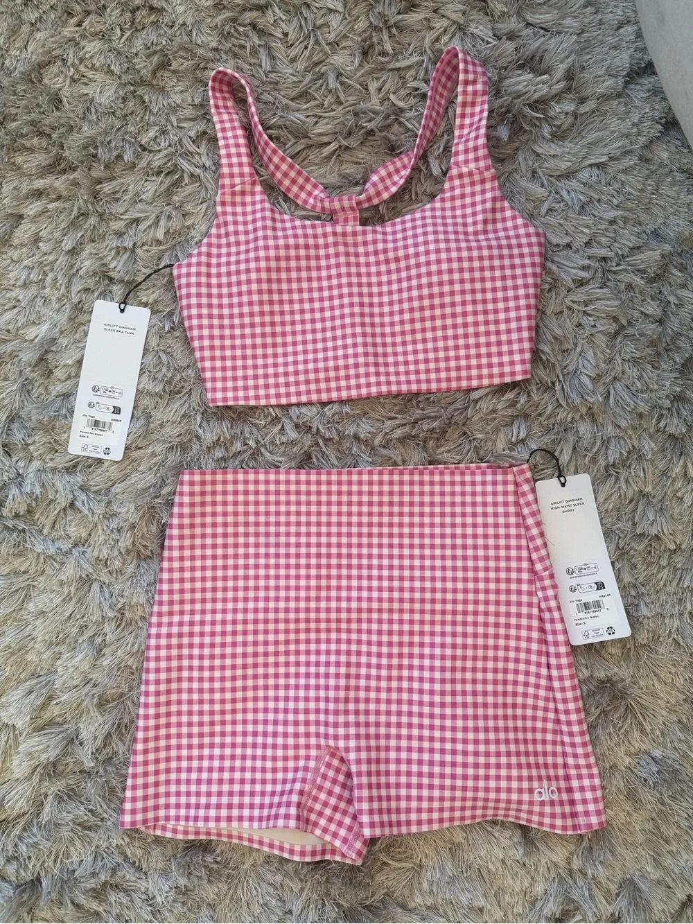 NEW SET Alo Yoga Airlift Gingham Bra + Shorts SET Paradise Pink NWT SIZE small